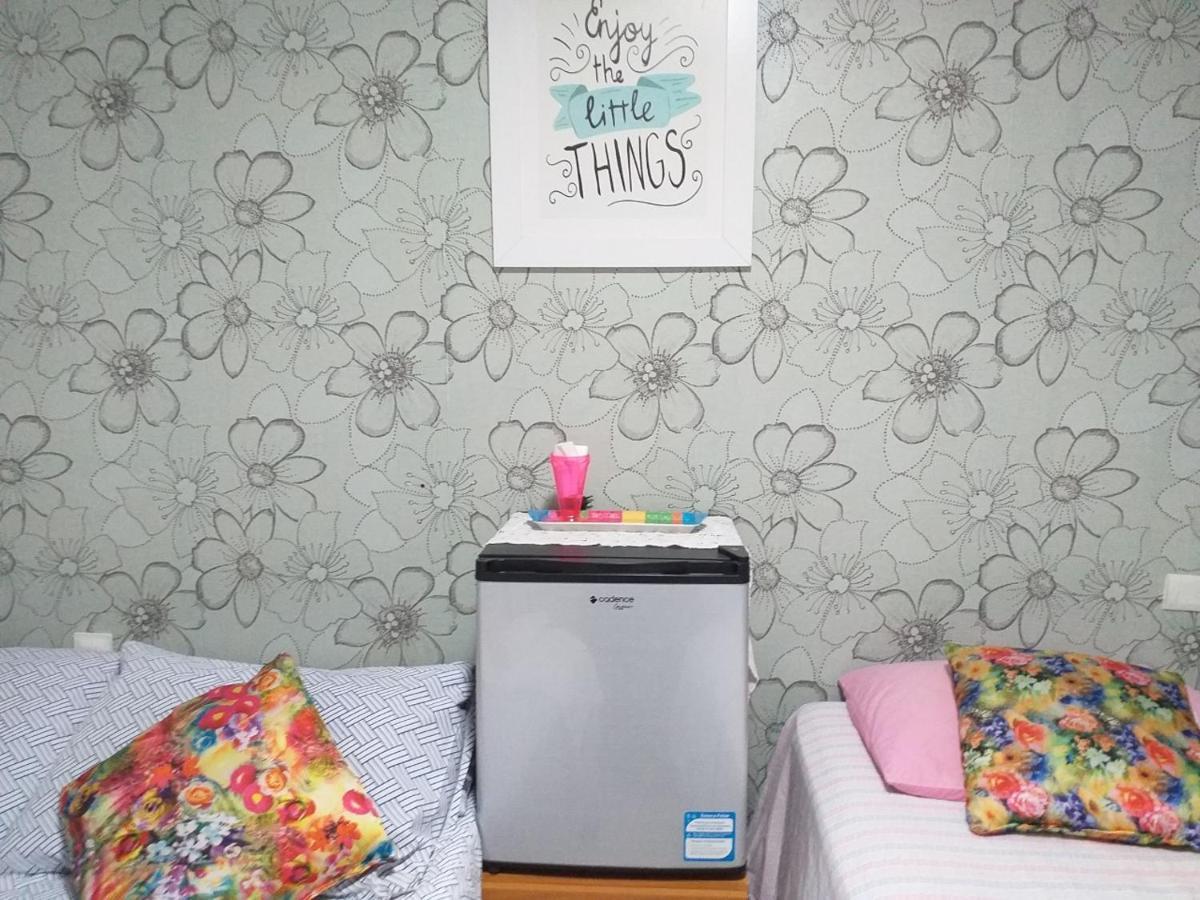 Quarto em Acomodações Particulares Triplo - Amplo E Confortavel No Bairro Do Espinheiro *