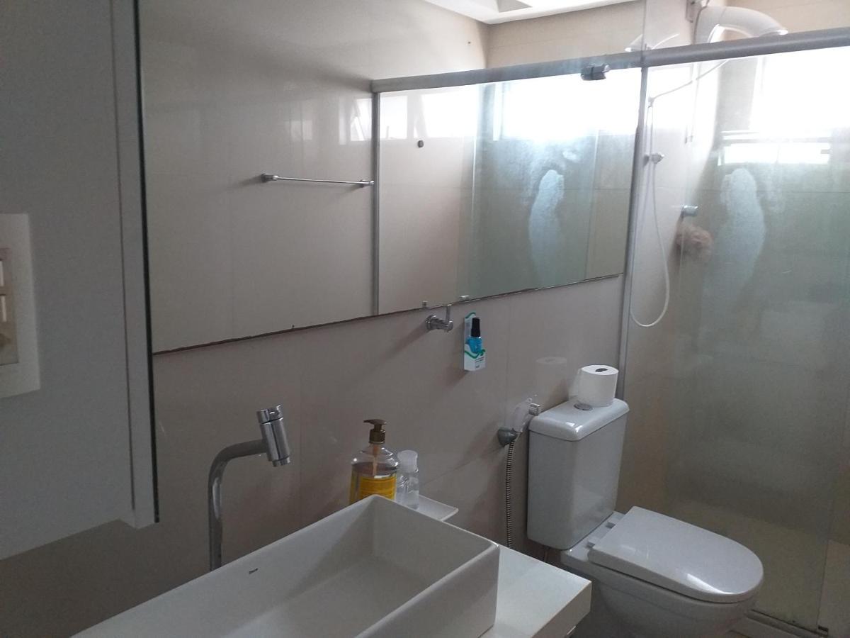 Quarto em Acomodações Particulares Triplo - Amplo E Confortavel No Bairro Do Espinheiro *