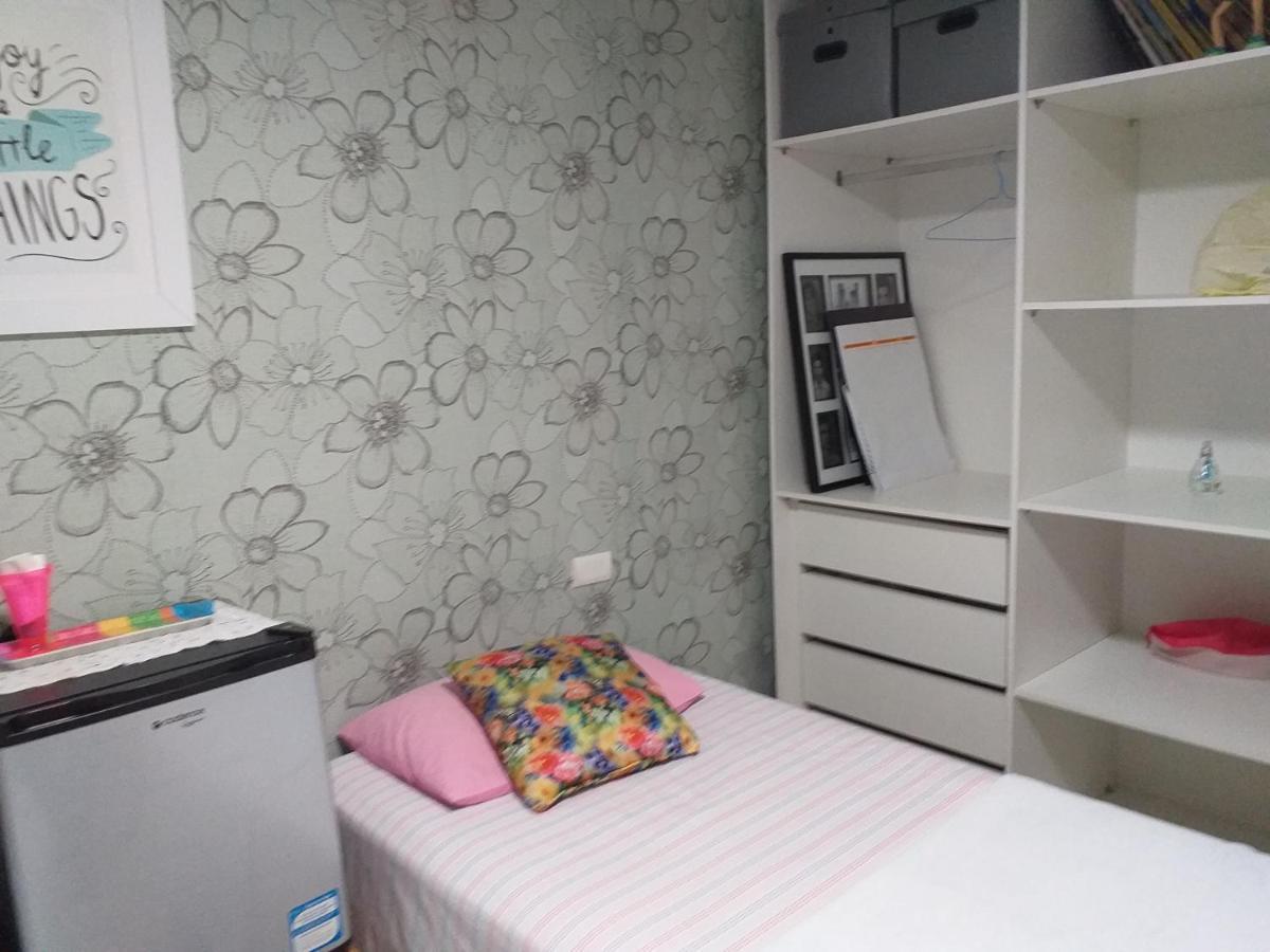 Quarto em Acomodações Particulares Triplo - Amplo E Confortavel No Bairro Do Espinheiro