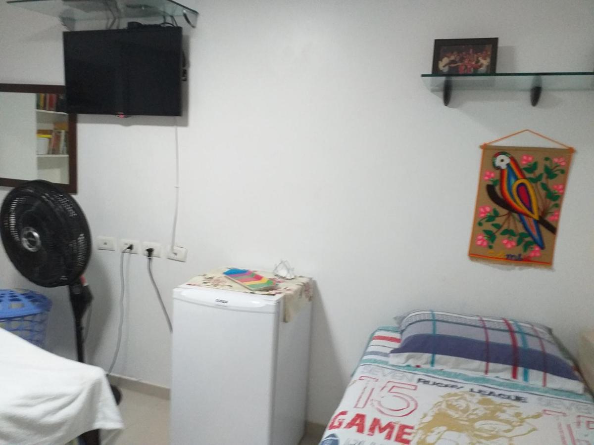 Quarto em Acomodações Particulares Triplo - Amplo E Confortavel No Bairro Do Espinheiro